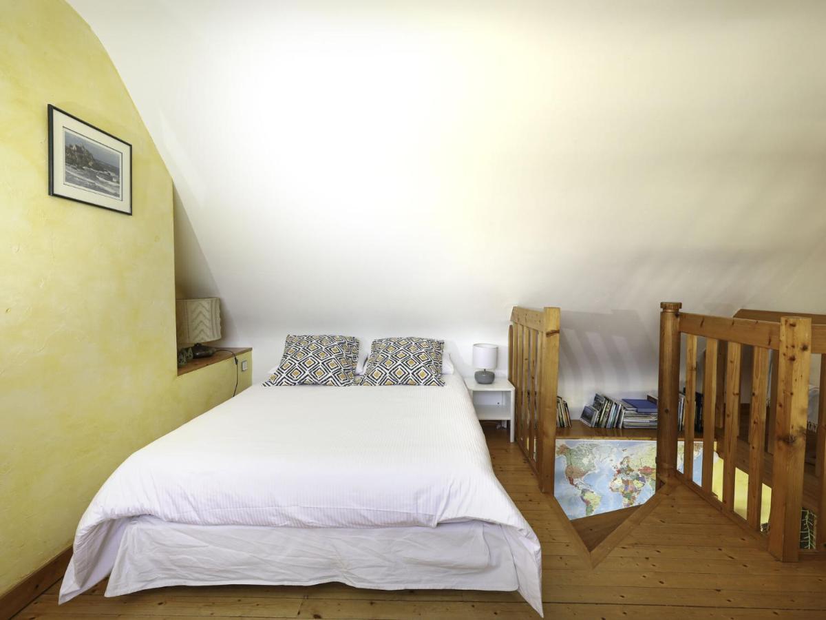 Bright Cottage In A Quiet Location, Near The Coast, Sibiril Экстерьер фото